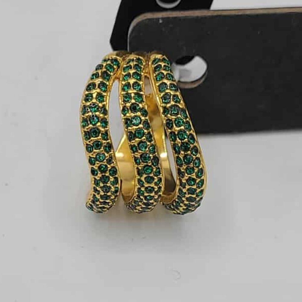 J Crew Emerald Green Stone Gold Tone Ring size 6 NWT! NEW!